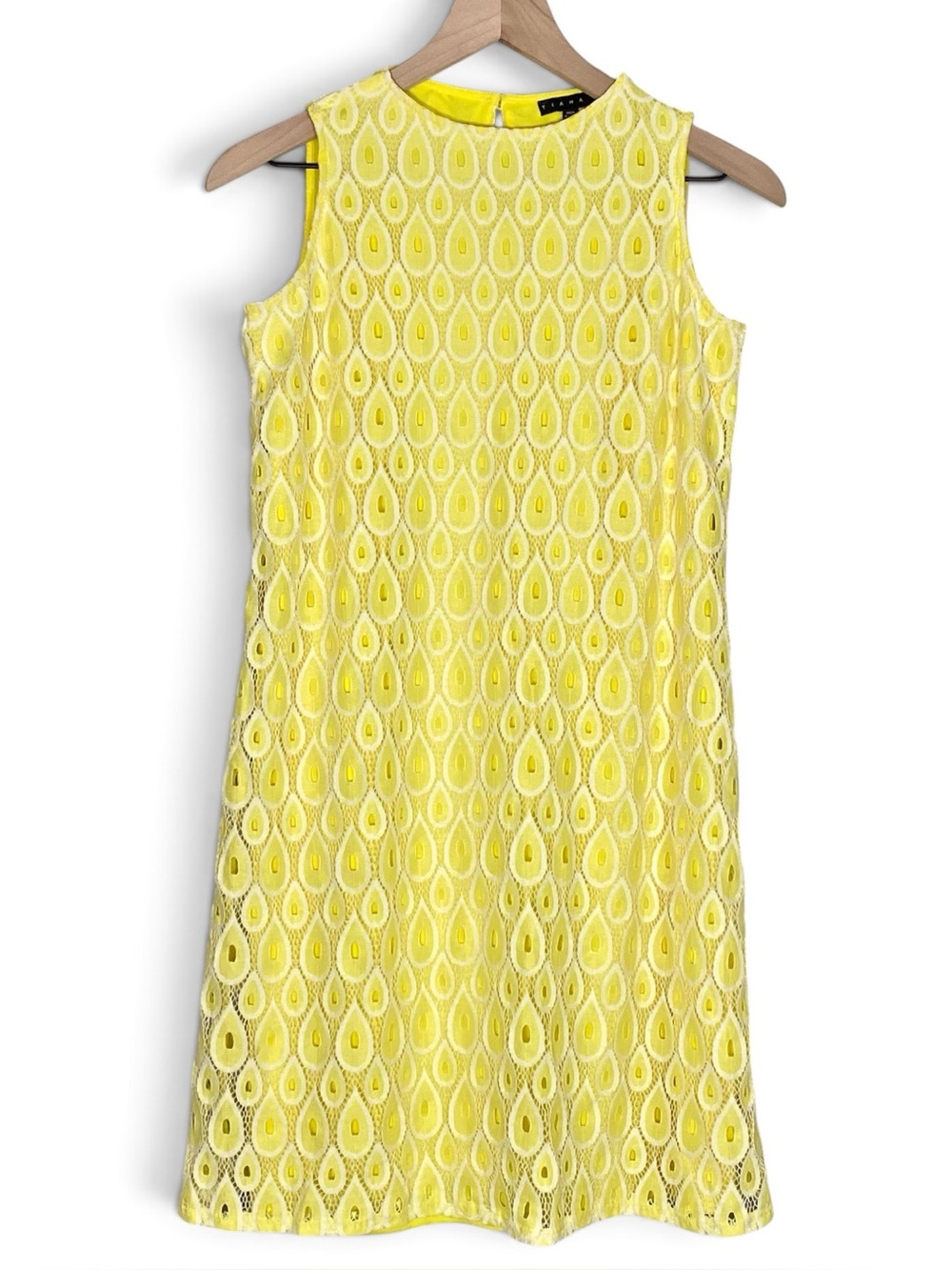 Tiana B Yellow Eyelet Lace Shift Dress Sleeveless Geometric Retro Drop Size 10